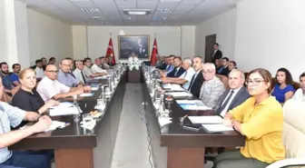 Vali Su: 'Kaliteli Projeler Üretmeliyiz'