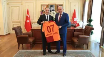 Galatasaray Kulübü Başkanından Başkan Uysal'a Ziyaret