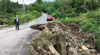 Ünye'de Sağanak, Su Baskınlarına Neden Oldu (2)