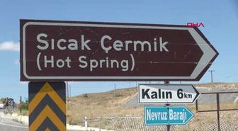 Sivas Sıcak Havada, Sıcak Kaplıca Suyunu Tercih Ediyorlar Hd