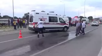 Afyonkarahisar'da İki Otomobil Çarpıştı: 2 Ölü, 5 Yaralı