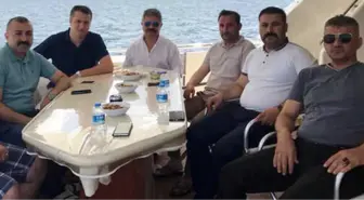 İş Adamı Cemal Eğin, Dört Farklı Partinin İlçe Başkanını Aynı Teknede Buluşturdu