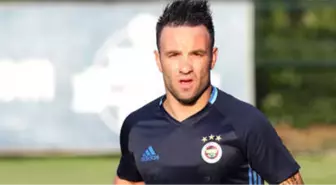 Valbuena'dan Transfer Haberi İçin İlginç Paylaşım!