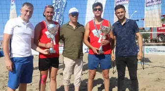 Kocaeli Sahillerinde Plaj Voleybolu ve Futbolu Heyecanı Sona Erdi
