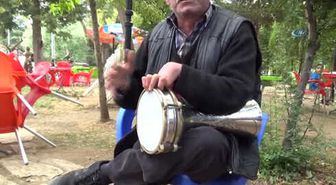 Tek Kişilik Dev Orkestra Tek Eliyle Engelleri Aşıyor