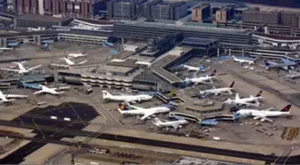 Almanya'daki Frankfurt Havaalanı Polis Tarafından Tahliye Edildi