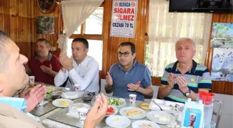 Çayeli Belediye Başkanı Dr. Atilla Esmen, Sanayi Sitesi Esnafı ile Kahvaltıda Buluştu