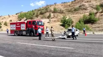 Düğün Konvoyunda Kaza: 4 Yaralı