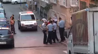 Fatih'te Alacak Verecek Meselesinde Silahlı Kavga: 1 Yaralı