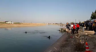 Pikap Sulama Kanalına Uçtu