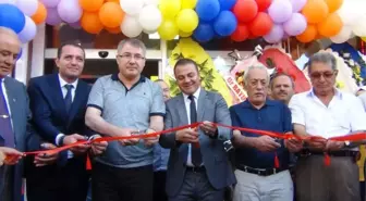 Erciş'te Aile Eğlence Merkezi Törenle Hizmete Açıldı