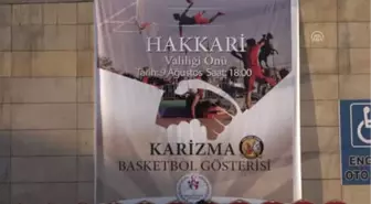 Hakkari'de Akrobatik Basketbol Gösterisi