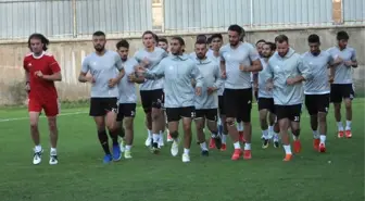 Elazığspor 17 Futbolcuyla Adana'ya Gitti