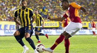 Galatasaray İlk Yarıyı 2-1 Önde Kapattı