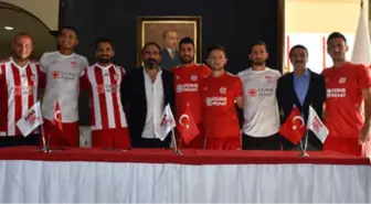 Sivasspor, Yeni Futbolcularını Tanıttı