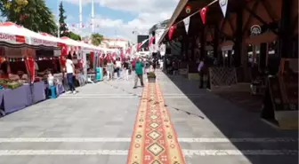 Eşme Uluslararası Kilim Kültür ve Sanat Festivali