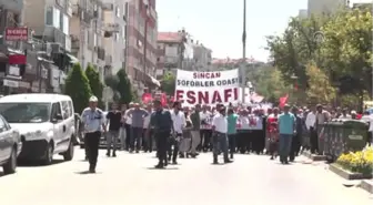 Şoförlerden Türk Lirasına Destek