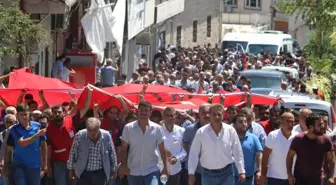 Diyarbakır Şehidi 'Kahrolsun PKK' Sloganları ile Defnedildi