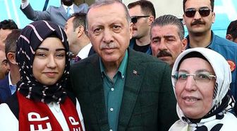 21 Yaşındaki Hatice Merve Tatar, AK Parti'nin En Genç MKYK Üyesi Oldu