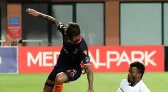 Başakşehir Uzatmalarda Yıkıldı