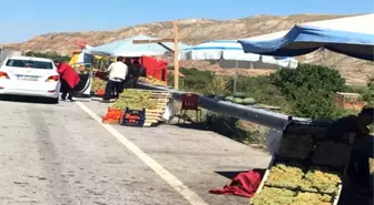 Tezgahları Kaldırılan Çiftçiler ile Polis ve Jandarma Arasında Arbede Yaşandı