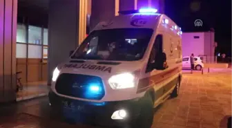 Burdur'da Otomobil Bariyere Çarptı: 9 Yaralı