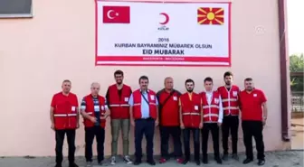 Türk Kızılayı'ndan Makedonya'ya Kurban Bağışı