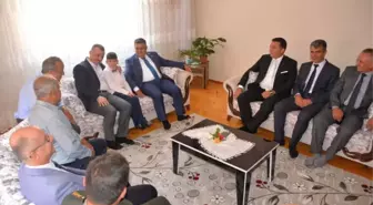 Vali Büyükakın, Şehit Ünal Demir'in Ailesini Ziyaret Etti