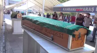 Kahramanmaraş Bingöl'deki Katliam Gibi Kazada Ölenler Toprağa Verildi Hd