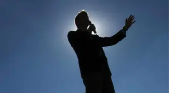 El Hareketleri İnsanı Nasıl Daha Karizmatik Yapar?