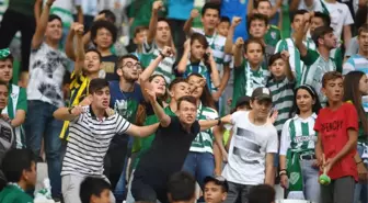 Bursaspor'un İmza Töreninde Skandal