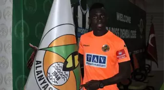 Alanyaspor, Papiss Cisse'yi Transfer Etti