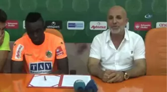 Alanyaspor, Papiss Cisse'yi Transfer Etti