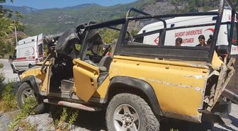Antalya'da Turistleri Taşıyan Safari Cipi Kaza Yaptı: 1 Ölü, 5 Yaralı
