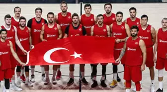 A Milli Basketbol Takımı'nda 3 Oyuncu Kadrodan Çıkarıldı