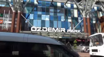 Kira Nedeniyle Tartıştığı Avm Müdürünü Vurdu