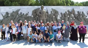 Saruhanlı Belediyesi 3 Ayda 9 Mahalleyi Çanakkale'ye Götürdü