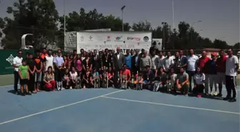 Batman'da Tenis Turnuvasının Finali Yapıldı