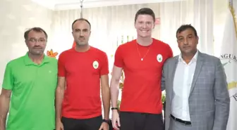 Kadrosunu Güçlendiren Sungurlu Belediyespor İddialı Hazırlanıyor