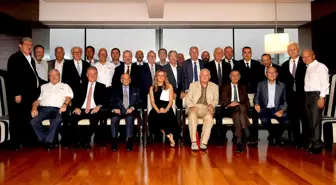 İzmir İş Dünyası Ekonomik Sorunlardan Çıkışı Konuştu