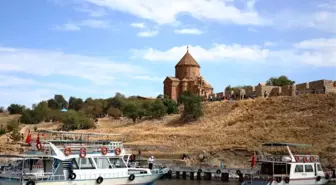 Akdamar'daki Ermeni Ayinine Doğru
