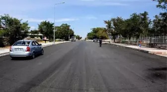 Arguvan'da 6 Caddeye Sıcak Asfalt