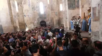 Bakan Ersoy Akdamar'da Yapılan Ermeni Ayinine Katıldı