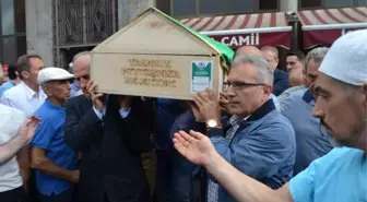Bakan Turhan, Trabzon'da Cenaze Namazına Katıldı