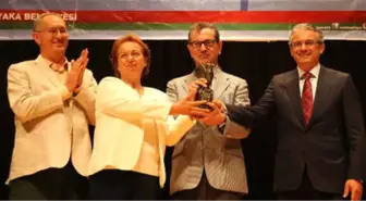 Basın Özgürlüğü Ödülü'nü Kadri Gürsel Aldı