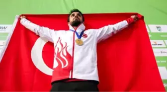 Keyseri Şekersporlu Milli Güreşçi Ekrem Öztürk Dünya Şampiyonu Oldu