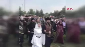 Kocaeli Recep Akdağ'ın Oğlu, Hünkar Çayırı'nda Oba Düğünü ile Evlendi