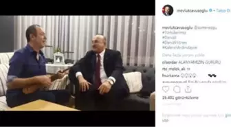 Sümer Ezgü, Bakan Çavuşoğlu İçin Yörük Havaları Çalıp Söyledi