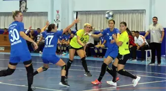 Türkiye Kadınlar Hentbol Süper Lig: Kastamonu Belediyespor: 32 - Yeni Mahalle Belediyespor: 25