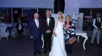 Vali Çakacak, Burcu ve Gürhan Çiftinin Nikâh Şahidi Oldu